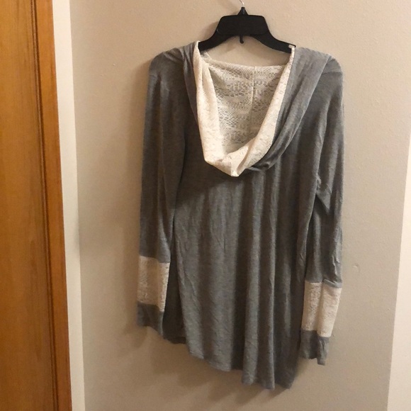 Trinity grey & white lace long-sleeve sweatshirt - Picture 2 of 2